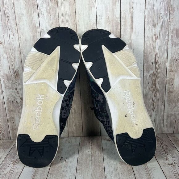 Reebok casual 3 eye sneaker - Mens 13 - Picture 8 of 9